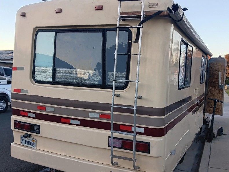 1990 Chevy P30 Motorhome