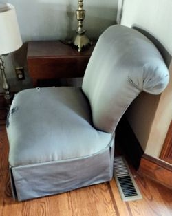 Henredon Chairs Armless, Pair from 1990's, Foam in Good Condition
