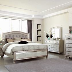 4 Piece Queen Bedroom Set