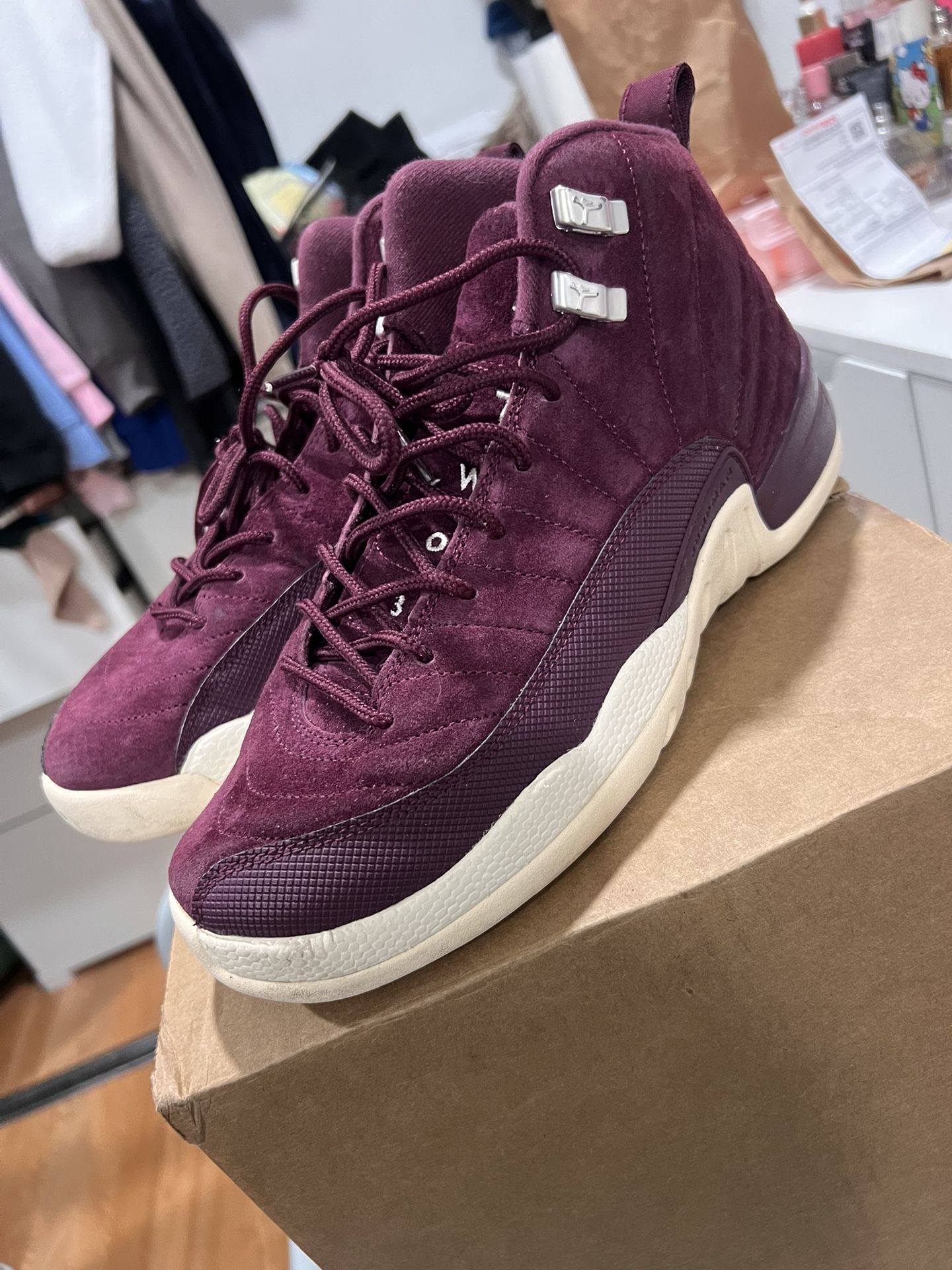 Women Jordan 12