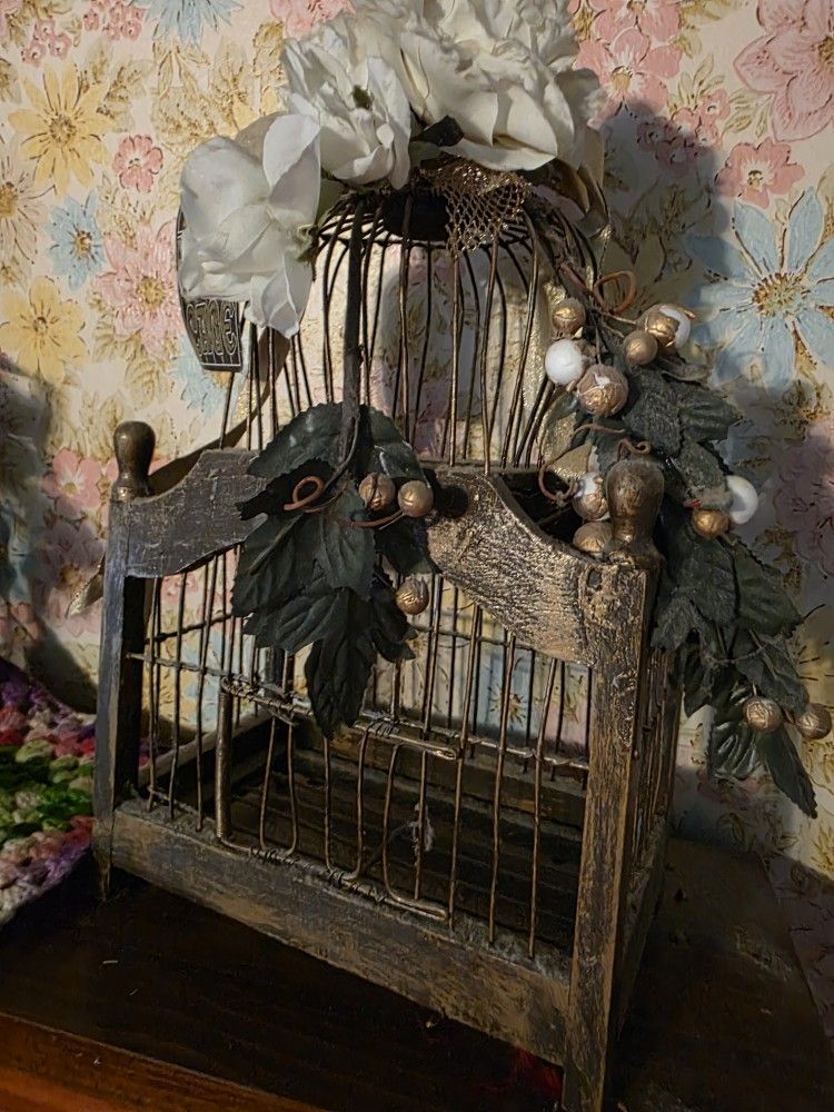 Vintage Birdcage Decor