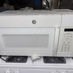 GE 30 in. 1.7 cu. ft. 1000W Over-the-Range Microwave with 300 CFM & Sensor Cooking - White