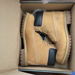 Timberland boots size 10 - never worn still in box
