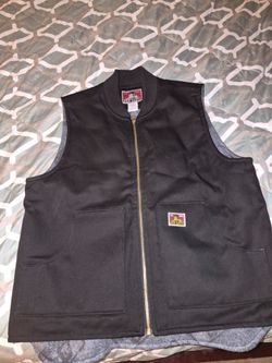 size L / Ben Davis black vest with fleece lining