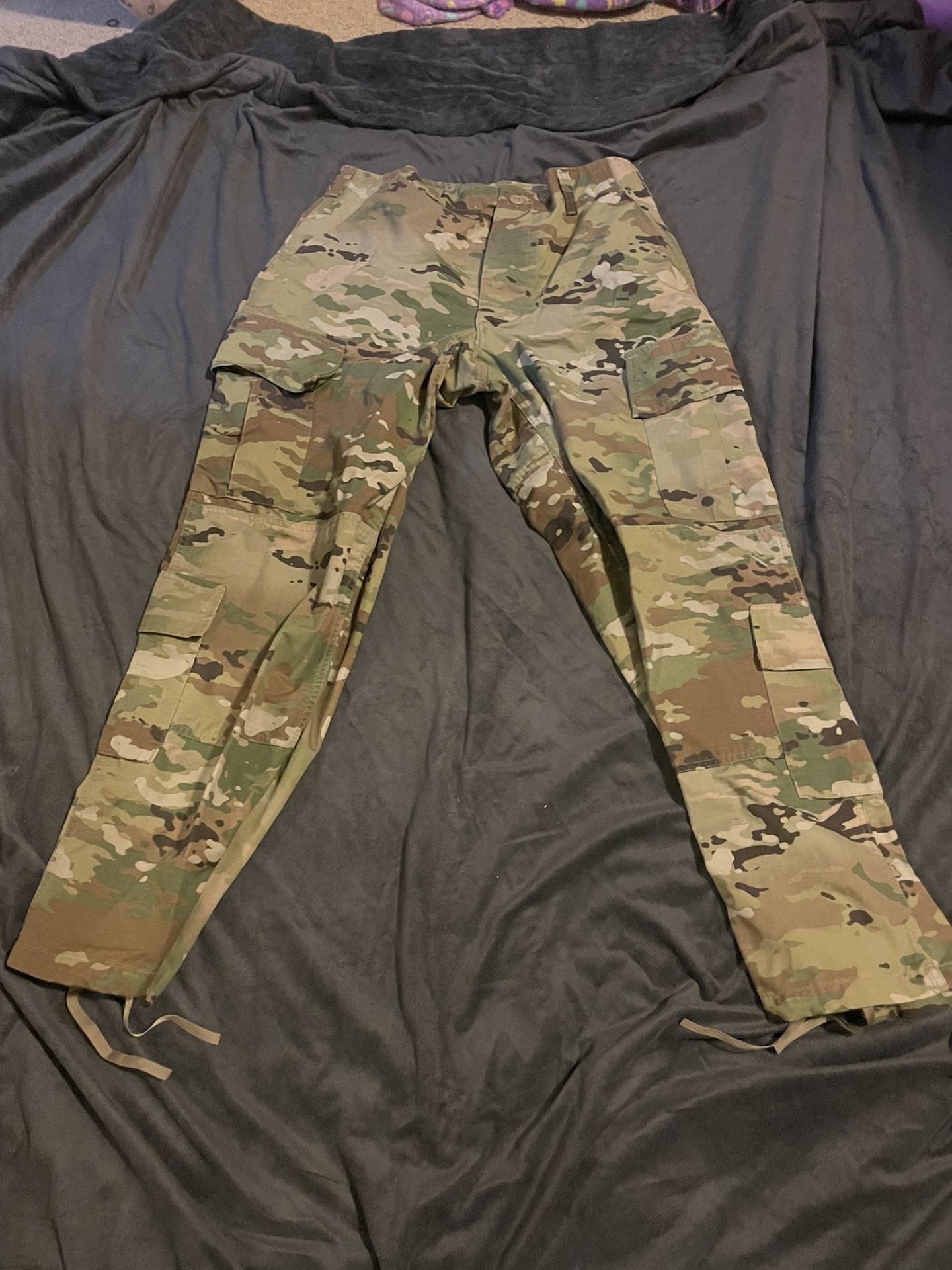 UNISEX ARMY FATIGUES SOZE MEDIUM