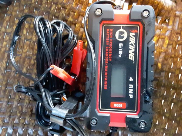 Viking 4 amp car battery charger / maintainer for Sale in El Cajon, CA