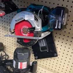 Makita 18 V Circular Saw With Battery And Charger