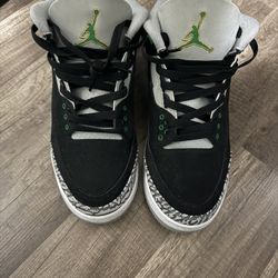 Jordan 3 Retro Pine Green Size 9M Used