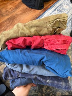 6 pairs of men’s size 36 cargo shorts