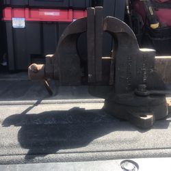 Chas Parker Vise And 2 Others 