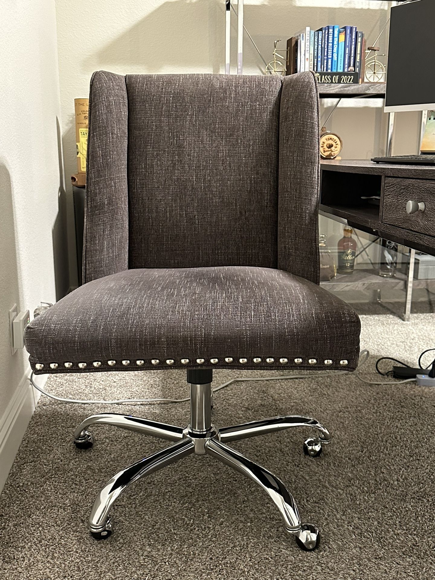 Gently Used Office Chair (Nebraska Furniture Mart)