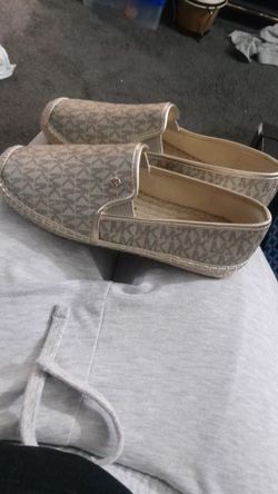 Size 8 Michael Kors