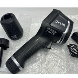 FLIR E8-XT Infrared Camera w/ Case and Accessories