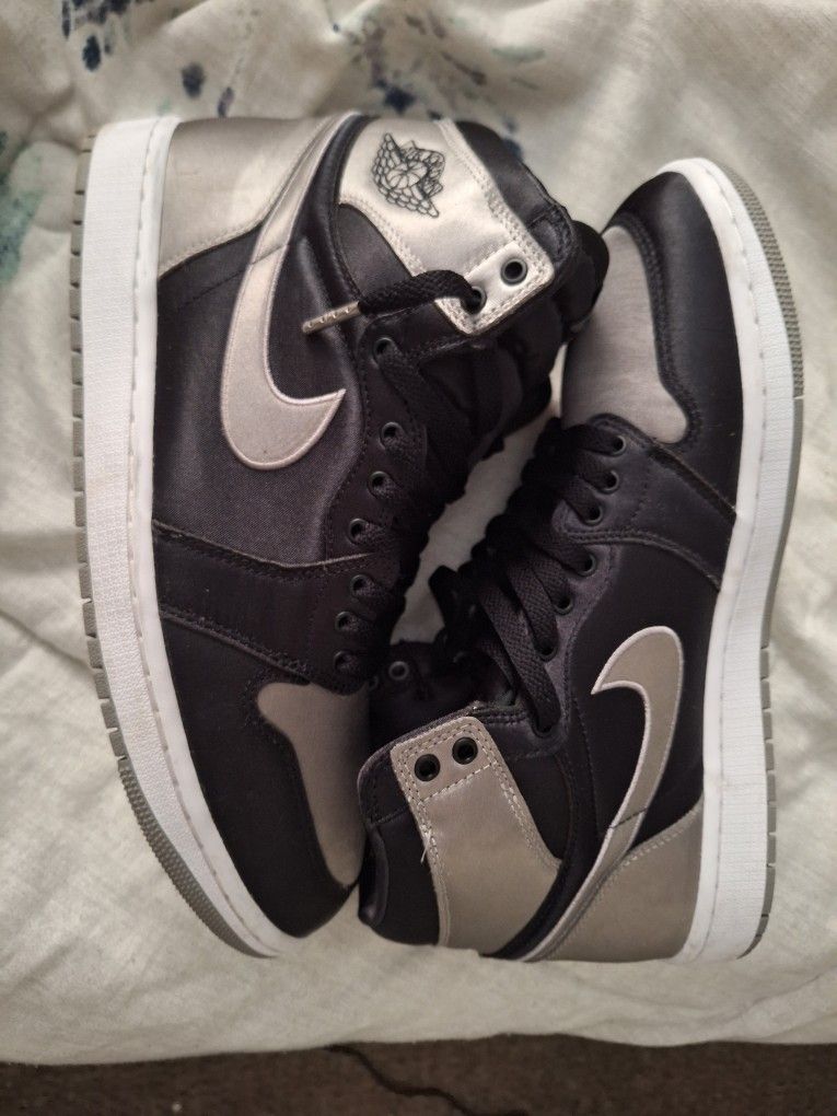 Size 12 men's Air Jordan 1 High OG
Satin Shadow