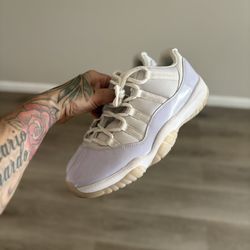 air jordan 11 violet 10.5