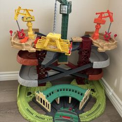 Thomas & Friends Multi-Level Toy Track Set, Trains & Cranes Super Tower