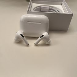 AirPods Pro 2nd Gen White  Fast Charging Case READ DESCRIPTION 