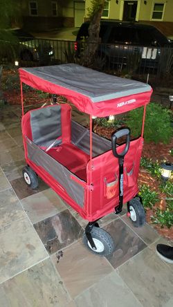 Pull Waggon With Shade