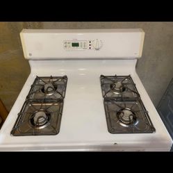 GE Spectra Eterna White Gas Stove 