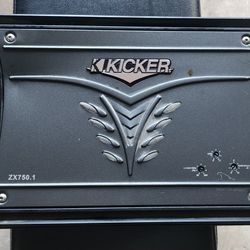 750.1  Watt Kicker Amp With Bass Knob