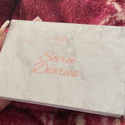 Pür Soirée Diaries Palette