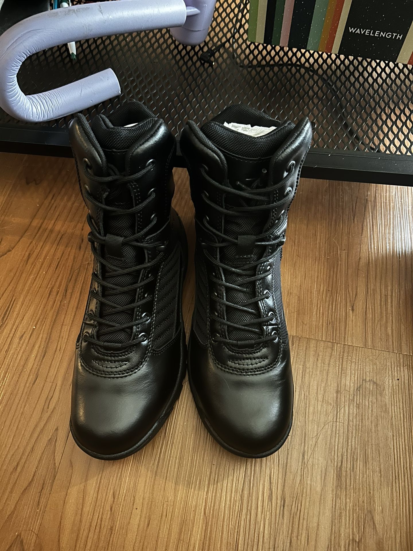 100% Leather Combat Boots W 10