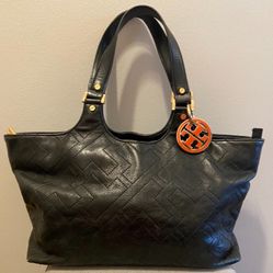 Tory Burch Leather Logo Quilted Embossed Tote In Black