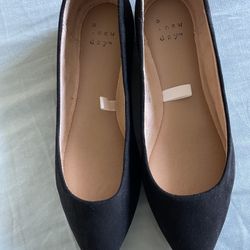 A new day woman ballet shoes size 6