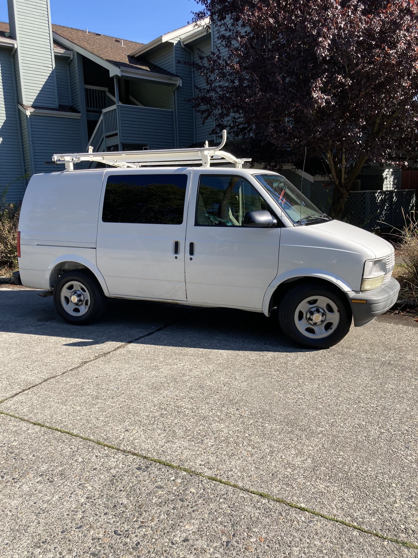 2005 Chevy Astro Cargo Van 4.3L A/C Racks Shelves New Tires Runs Drives