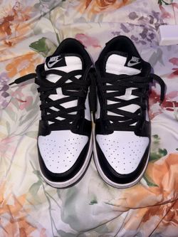 Nike Dunk Low Panda Women’s Size 9 (Worn 2x, Like New)