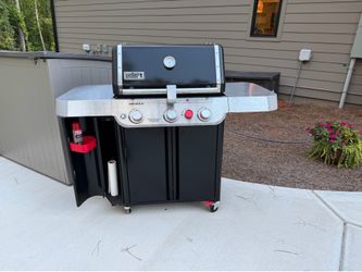 Weber E-330 3 Burner Genesis Natural Gas Grill