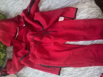 Red Nike tech only worn once