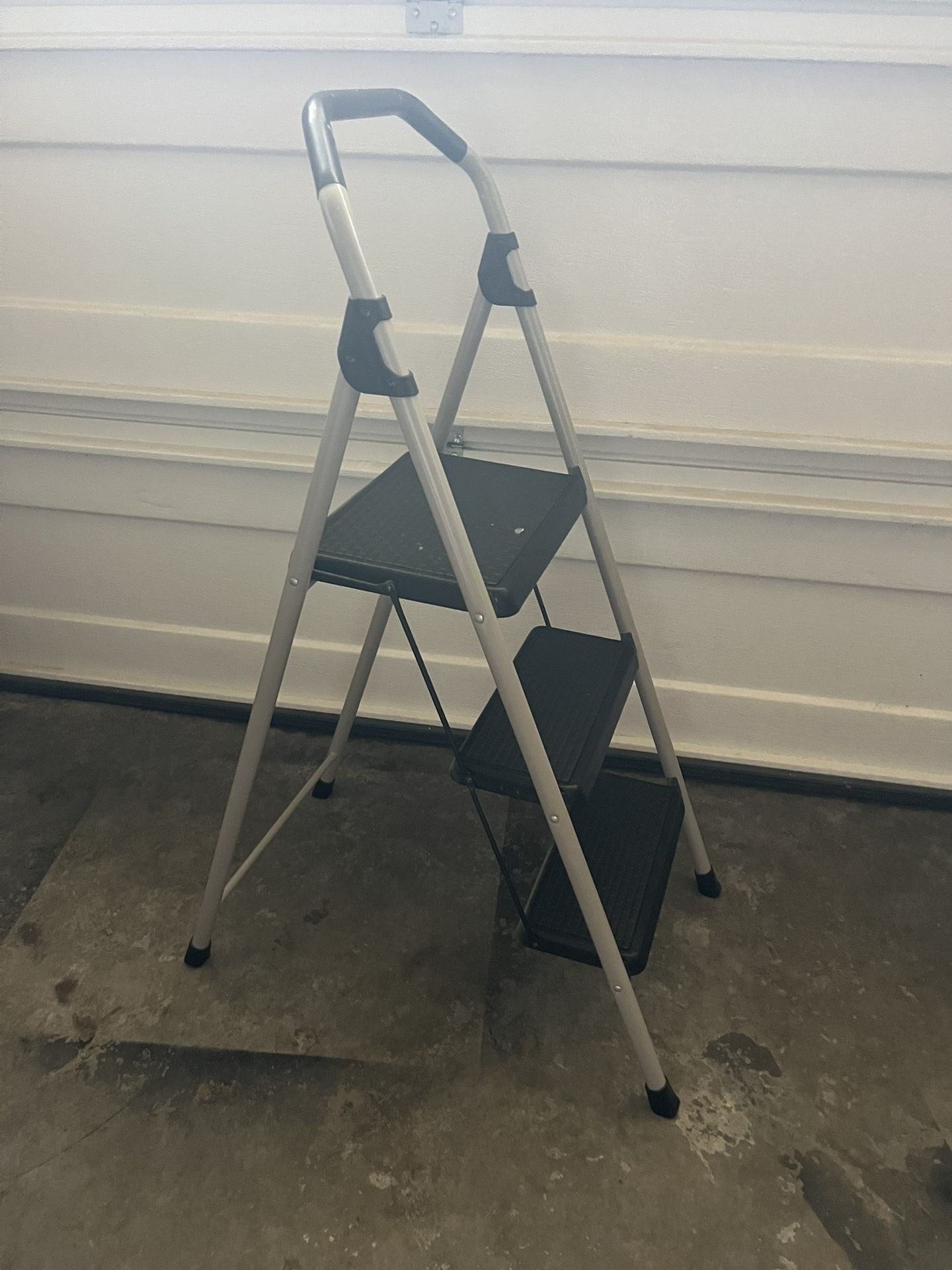 3 Step - Step Stool / Step Ladder