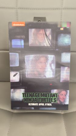 TMNT April O’Neil Action Figure 7” 