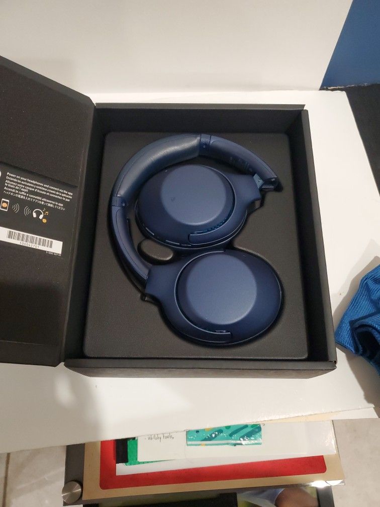 Sony WH-XB900N Headphones Blue