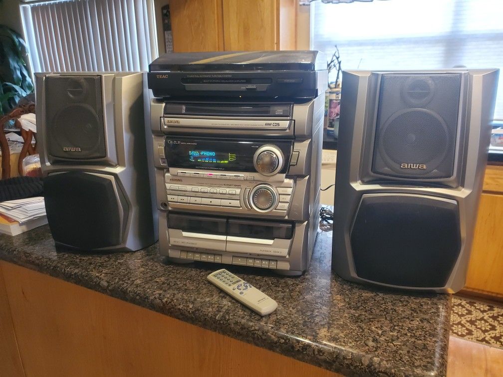 Aiwa Home Stereo System