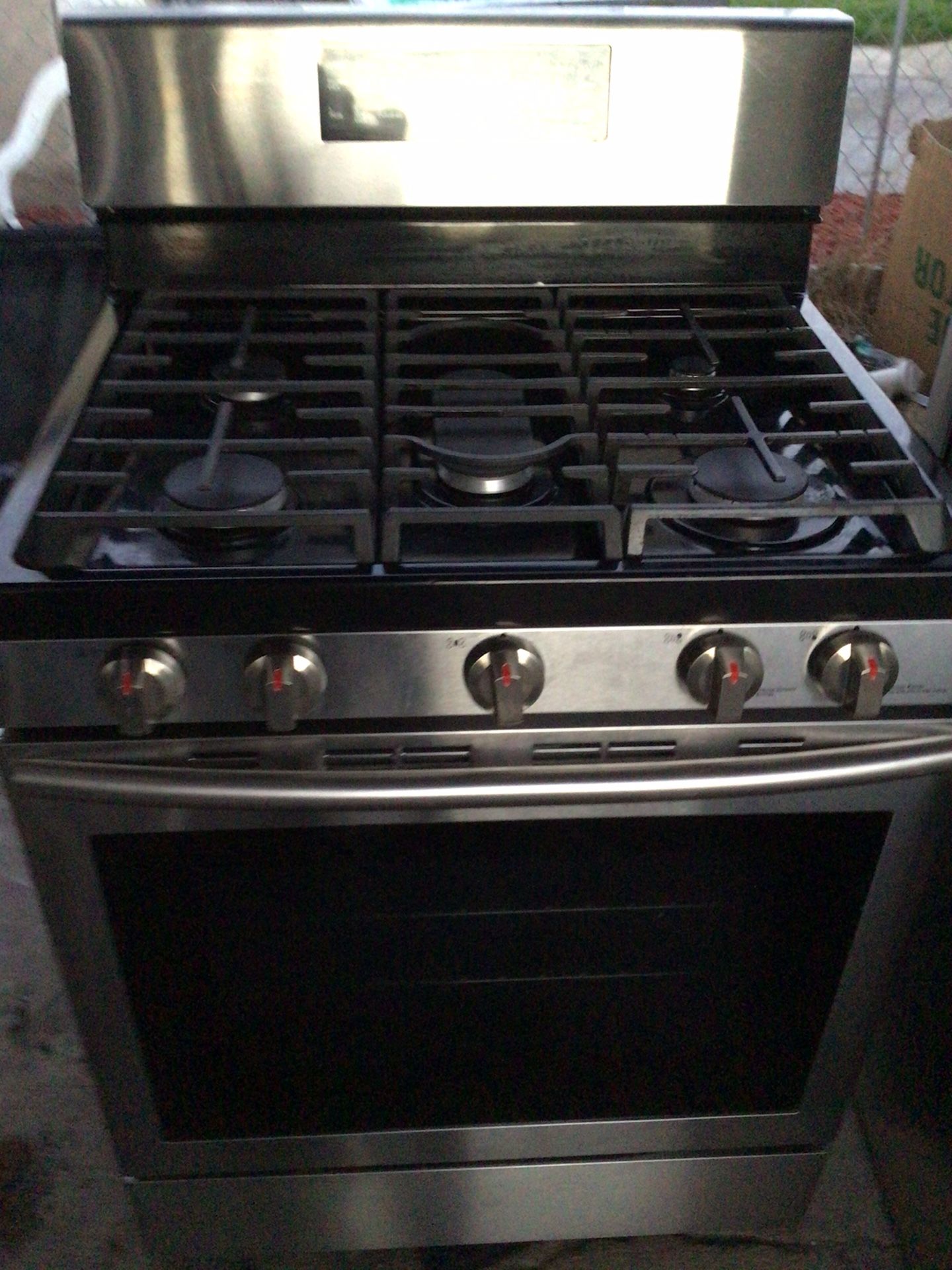 Samsung gas stove w/ convection oven