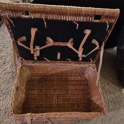 Picnic  Basket 