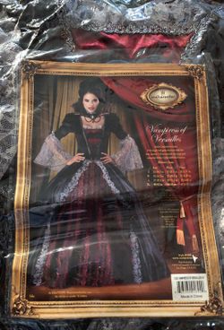 New Vampiress Of Versailles size M