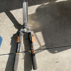 Fiskar Cutting Shears 