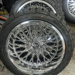 22x12.  CHROME FITTIPALDI. CHEVY DODGE AND FORD 