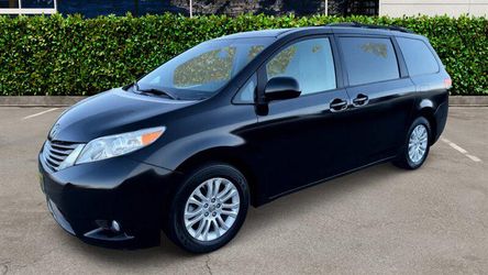 2012 Toyota Sienna