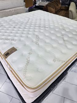King Sizes Mattress And Box Spring