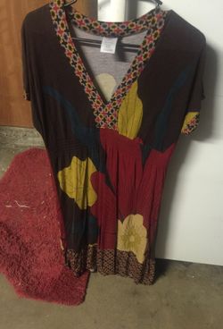 Nice summer dress medium fits on large too