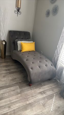 Chaise Lounge