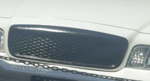 crown vic badgeless grill and chrome tips