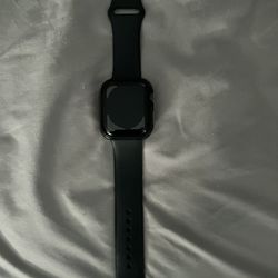Apple Watch Series 5 44 mm GPS + Cellular