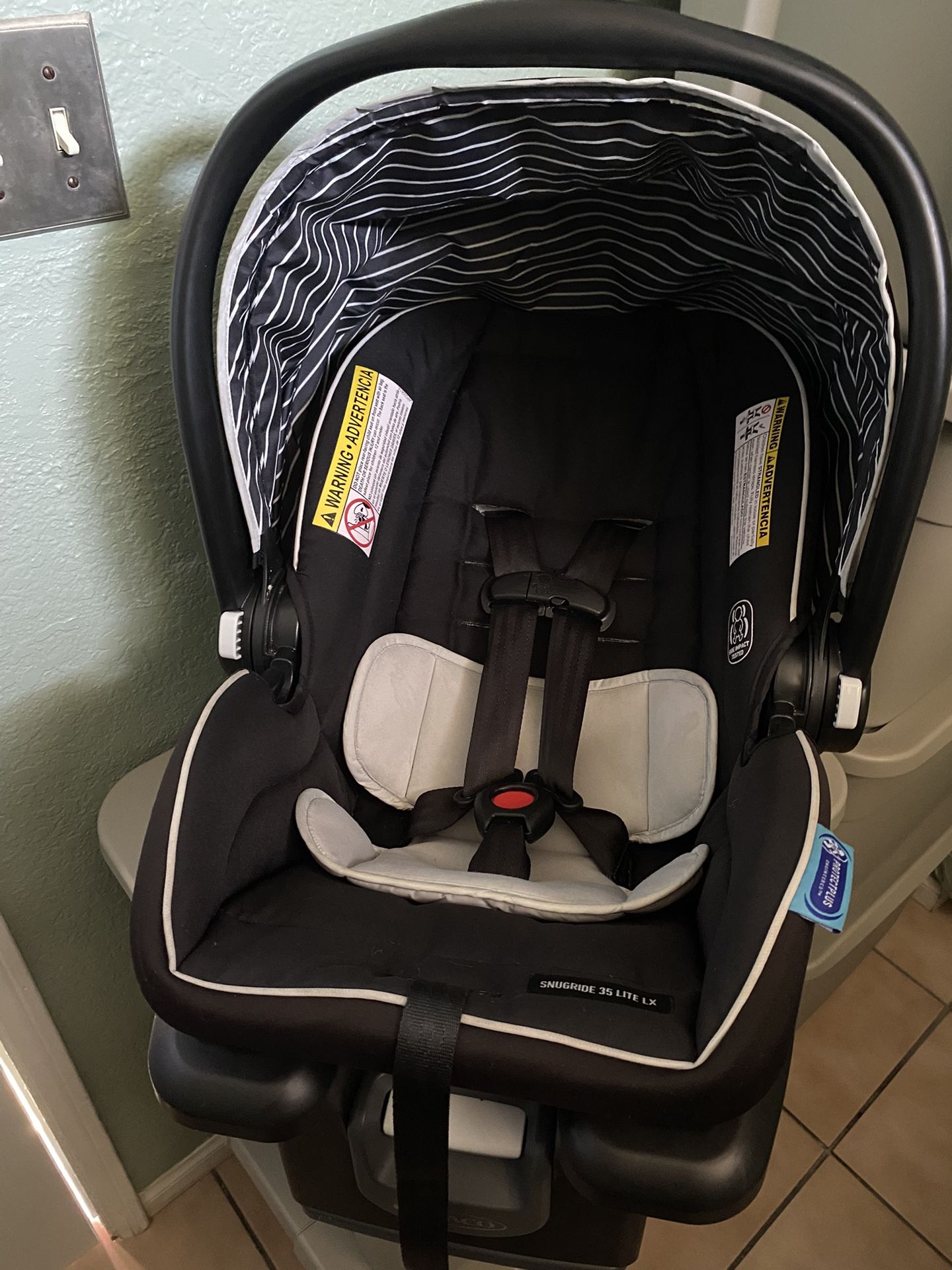 Graco Infant Car Seat