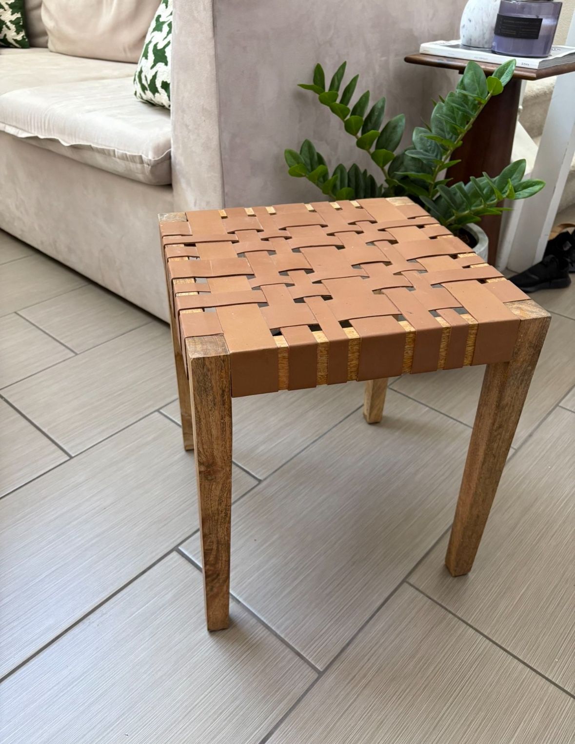 Bench/stool