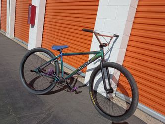 THRONE  The GOON  chameleon paint  all UPGRADED PARTS